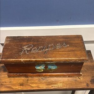 Wooden Recipe Box with Floral Design in blue *as is*